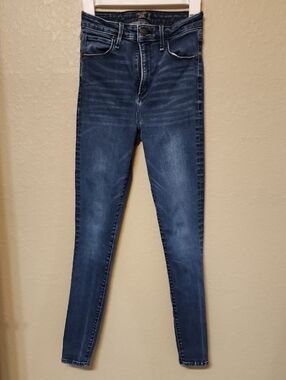 Abercrombie & Fitch Women's Skinny Jeans - Dark Blue Wash